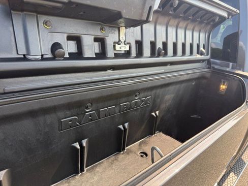 Used 2018 RAM 1500 Express w/ Express Value Package AWD/4WD image 13