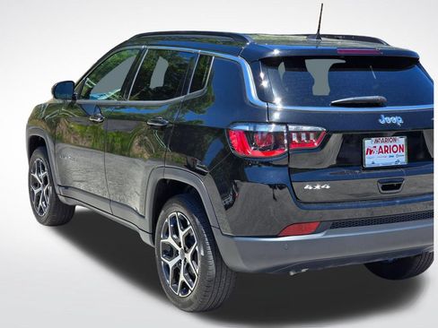 Used 2025 Jeep Compass Limited AWD/4WD image 51
