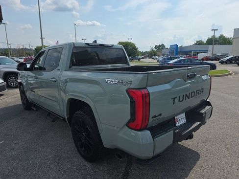 Used 2022 Toyota Tundra SR5 w/ TRD Sport Package AWD/4WD image 6