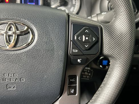 Used 2020 Toyota Tacoma TRD Sport RWD image 19