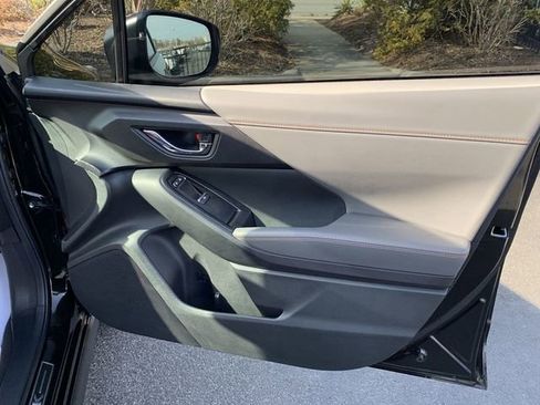 Used 2025 Subaru Crosstrek 2.5i Limited w/ Popular Package #4A image 13