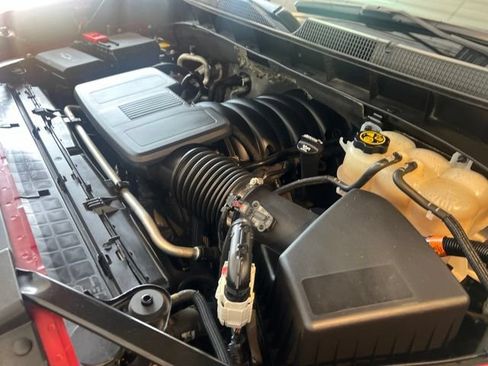 Used 2022 Chevrolet Silverado 1500 LTZ AWD/4WD image 32