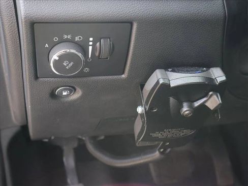 Used 2019 Jeep Grand Cherokee Limited w/ Luxury Group II AWD/4WD image 11
