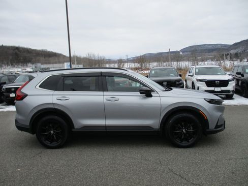 Certified 2025 Honda CR-V Sport-L image 4