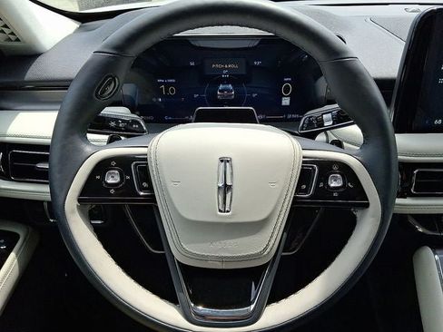 New 2026 Lincoln Aviator AWD image 9