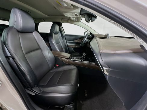 Used 2024 MAZDA CX-30 AWD 2.5 S w/ Premium Package image 32