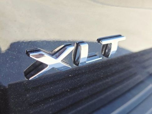 Used 2024 Ford Expedition XLT RWD image 32