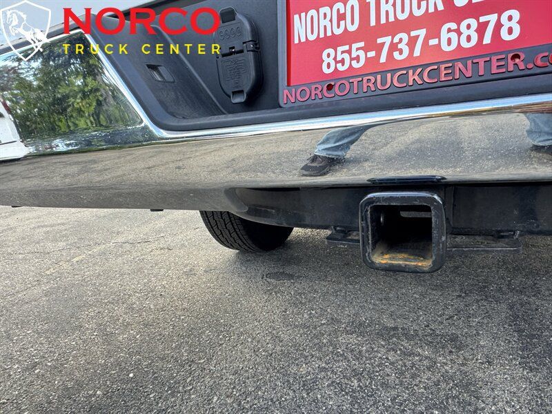 Used 2025 Chevrolet Silverado 1500 W/T RWD image 10