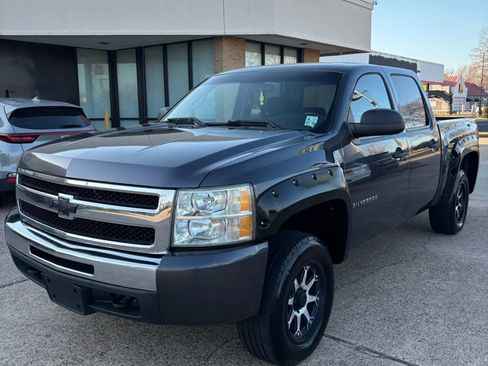 Used 2011 Chevrolet Silverado 1500 LT image 3