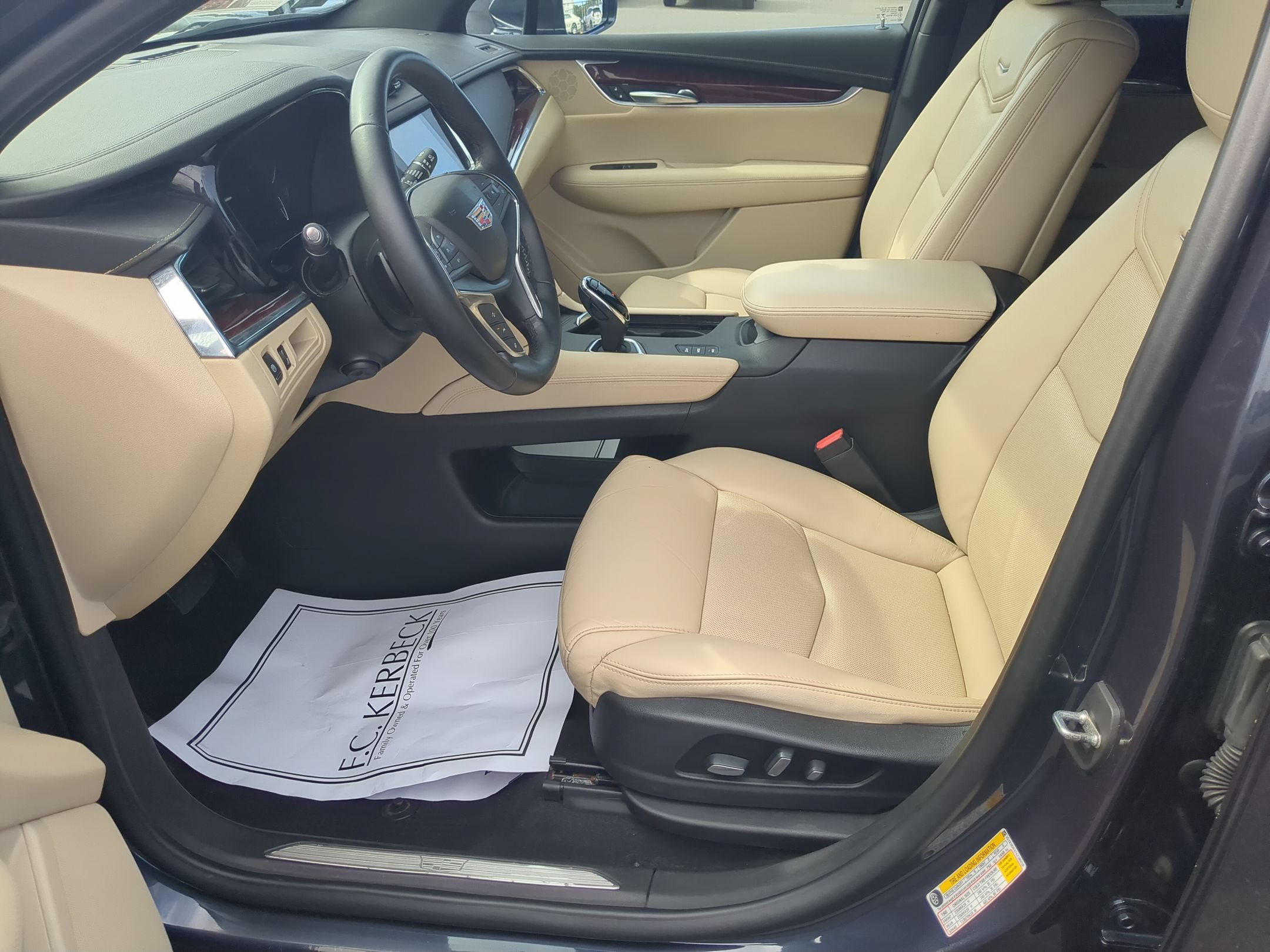 Certified 2019 Cadillac XT5 Luxury AWD/4WD image 17
