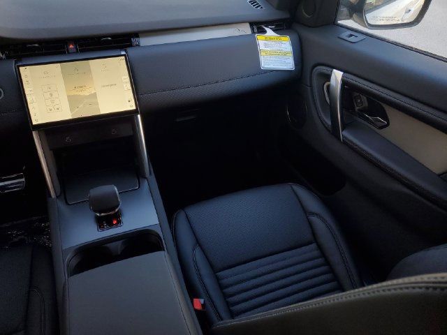 Used 2026 Land Rover Discovery Sport Landmark AWD/4WD image 19