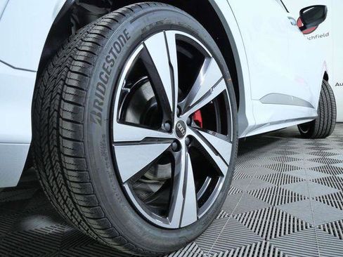 New 2025 Audi SQ5 Premium Plus image 9