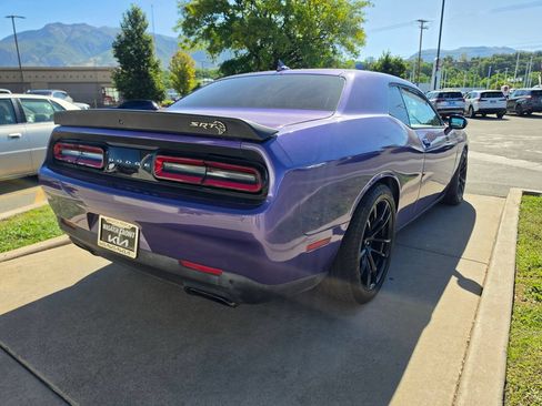Used 2019 Dodge Challenger SRT Hellcat w/ Laguna Leather Package RWD image 5