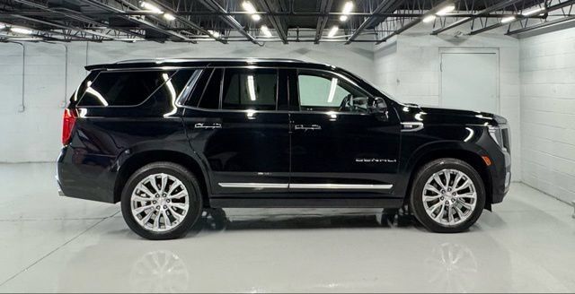 Used 2024 GMC Yukon Denali w/ Denali Reserve Package AWD/4WD image 6