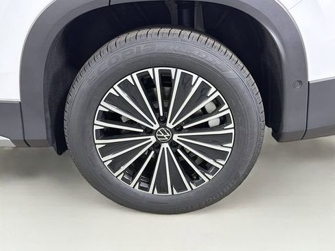 New 2026 Volkswagen Tiguan S FWD image 30
