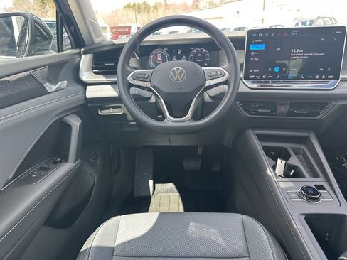 New 2026 Volkswagen Tiguan SE AWD/4WD image 13