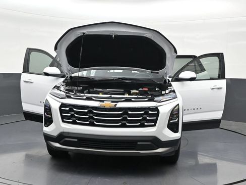 Used 2025 Chevrolet Equinox LT w/ Safety and Technology Package FWD image 40