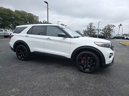 Used 2024 Ford Explorer ST w/ Equipment Group 401A image 2