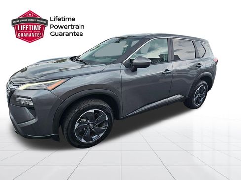 Used 2025 Nissan Rogue SV AWD/4WD image 1