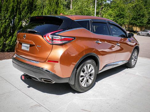 Used 2015 Nissan Murano S w/ Navigation Package AWD/4WD image 10