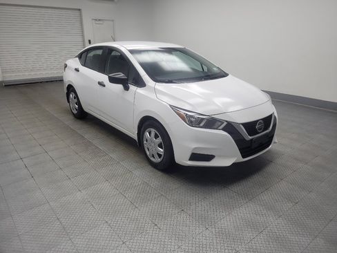 Used 2022 Nissan Versa S FWD image 11