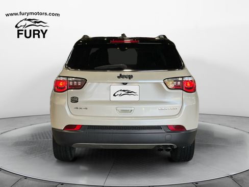 Used 2019 Jeep Compass Limited AWD/4WD image 5