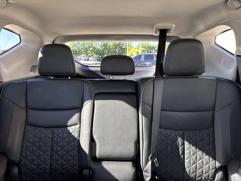 Used 2019 Nissan Murano Platinum AWD/4WD image 18
