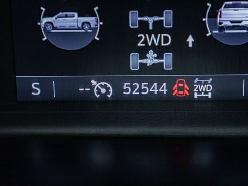 Used 2021 Chevrolet Silverado 1500 LT Trail Boss w/ Convenience Package II image 19