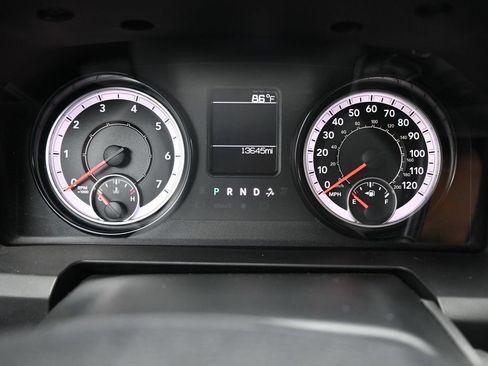 Used 2018 RAM 2500 Tradesman w/ Chrome Appearance Group AWD/4WD image 16