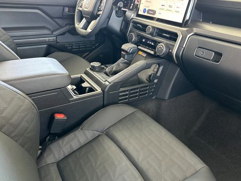 New 2025 Toyota 4Runner TRD Off-Road Premium image 18