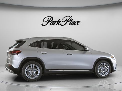 Used 2021 Mercedes-Benz GLA 250 image 23