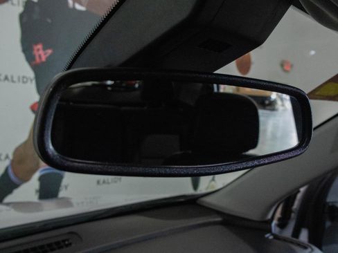 Used 2022 GMC Terrain SLE w/ Driver Convenience Package image 12