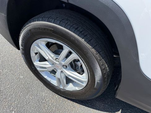 Used 2023 GMC Terrain SLE FWD image 15