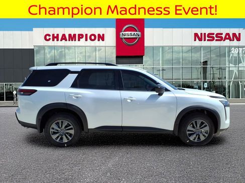 New 2026 Nissan Pathfinder SV image 8