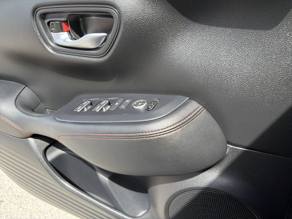 Used 2024 Honda HR-V Sport image 22