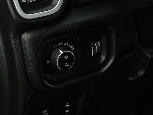 Used 2021 RAM 1500 Big Horn image 8