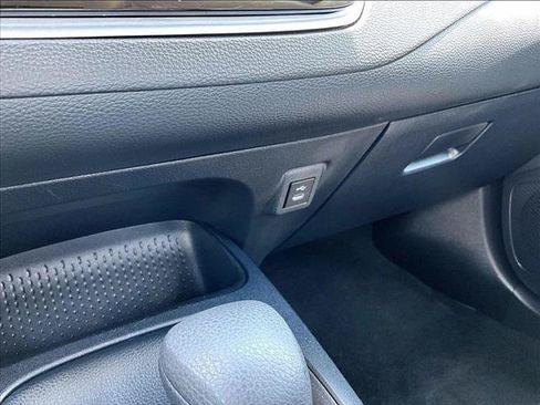 Used 2023 Toyota Corolla LE FWD image 23