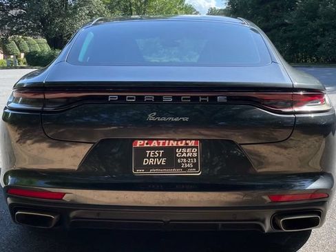 Used 2021 Porsche Panamera RWD image 7