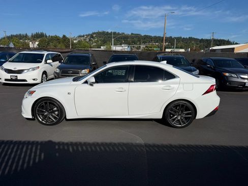 Used 2014 Lexus IS 250 w/ F-Sport Package RWD image 8