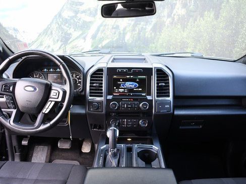 Used 2015 Ford F150 XLT w/ Equipment Group 302A Luxury AWD/4WD image 18