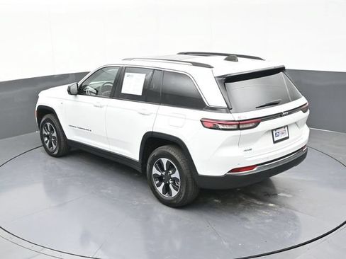 Used 2023 Jeep Grand Cherokee 4WD 4xe image 60
