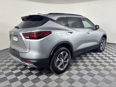Used 2024 Chevrolet Blazer LT w/ Convenience Package FWD image 32