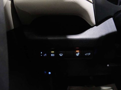 Used 2021 Toyota RAV4 XLE w/ Convenience Package image 36