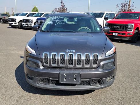 Used 2014 Jeep Cherokee Latitude w/ Trailer Tow Group AWD/4WD image 5