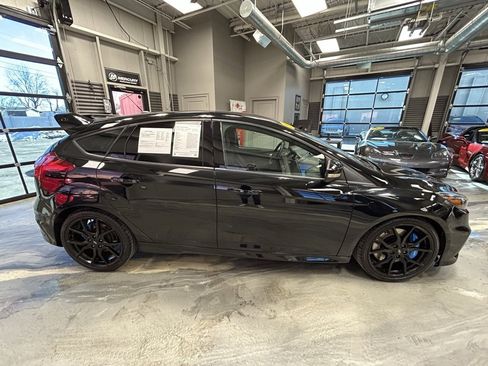 Used 2017 Ford Focus RS image 28