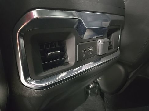 Used 2022 GMC Sierra 1500 Denali w/ Denali Premium Package AWD/4WD image 38