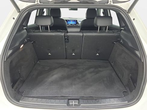 Used 2025 Mercedes-Benz GLA 250 4MATIC image 32