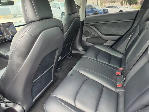 Used 2021 Tesla Model 3 Long Range AWD/4WD image 18