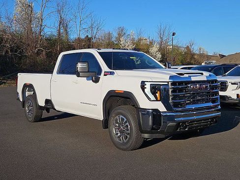 New 2026 GMC Sierra 2500 SLE w/ SLE Value Package; AWD/4WD image 1