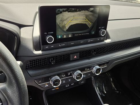 Certified 2025 Honda CR-V EX image 22